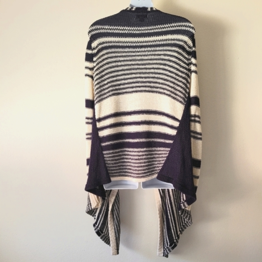 Lucky Brand Wrapped Cardigan - Picture 4 of 10